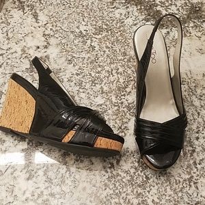 me Too Black Patent Josie Wedges